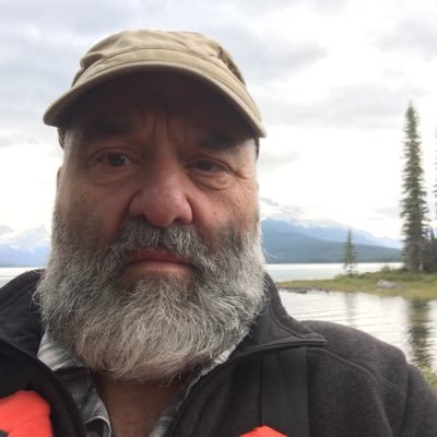https://t.co/Bo5iYa2BwB
Long time Edmontonian, multi-modal, dad, community volunteer, paddler, scout leader. Opinions are my own.