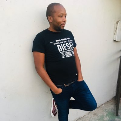 zukilesokutu's profile picture. Stay in ur lane