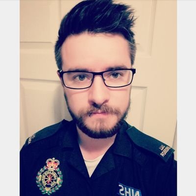 📖✍️🧠Student Paramedic (currently Ambulance technician) for West Midlands Ambulance Service ex Emergency Call Handler 📞🚑🏥