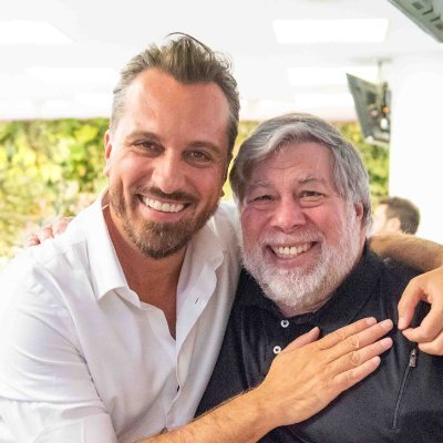 @EfforceOfficial Co-founder / Chief Design Officer
@AndreaBocelli Creative Director