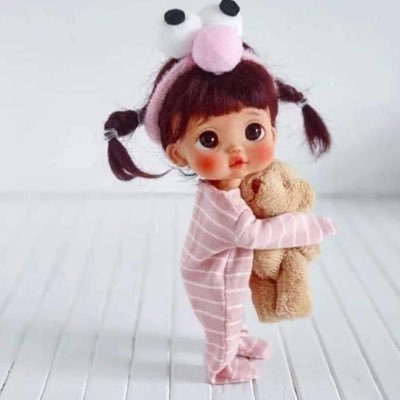 angle_eye0's profile picture. 