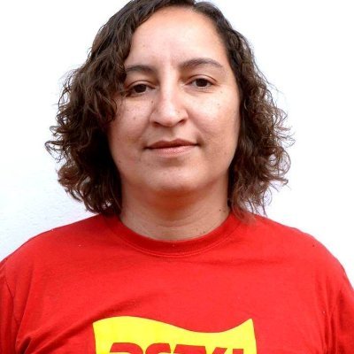 Mulher, negra, operária e socialista.      
Candidata a prefeita de Campinas pelo PSTU em 2020.
