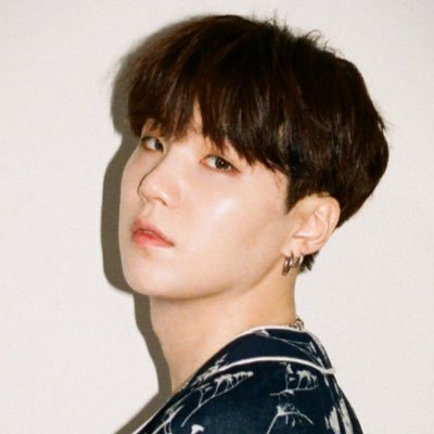 introblush's profile picture. 