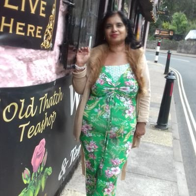 TanujaDarbar's profile picture. My smile..my friends my Jani xx