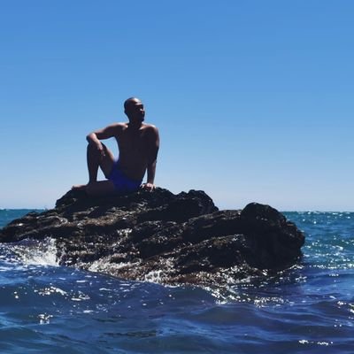 mykeewarrior's profile picture. one sketch at a time