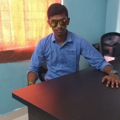 yuvavelkvs's profile picture. ENTREPRENEUR | HUMAN BEING
