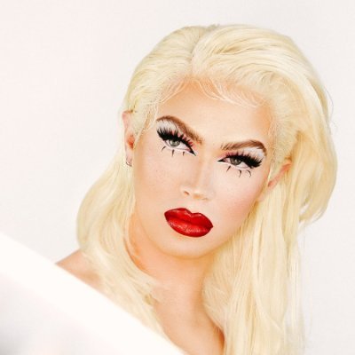 I'm a bitch, I'm a lover, I'm a child, I'm a mother!!!
She/they/us
I love love!!!
🌈🎧😈💜😎🐙👻🎨🎮👾🏉🍀
*Gamer*love all art*ditso*manic*
*grateful*