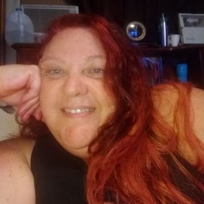 a true 🇨🇦 momma 🐻 I love everyone until you give me a reason not to. love God, my kids, truth, travel, 💃🏼,🧜 and 🌞. This girl just wants to have fun