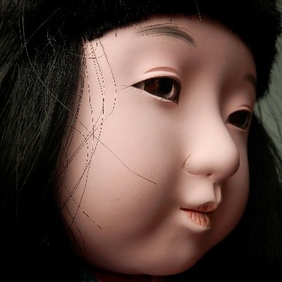 文化 9 born. 文化 9 die. 明治 28 move Japan England. Still live, Ayako not die at all! イギリスに住むデジタル妖怪。