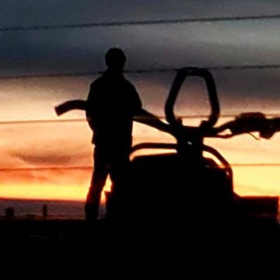 Lvl 26 Male from Wonderful Wyoming
Twitch Affiliate, Youtuber,
Snowmobile Rider, Classic Car Enthusiast.
https://t.co/mdCIDfwg2R
