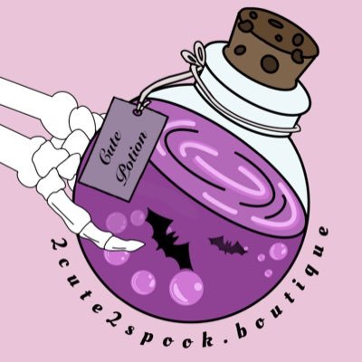 Spooky Queens 🦇 Owned by a Spooky Chicana 🖤 Find us on Instagram! @2cute2spook.boutique