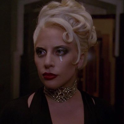 horrorscreencap's profile picture. your local horror junkie⚡️🔪⚰️🖤