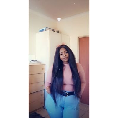 Mpho_Rih's profile picture. 😊
__

Let's just be who we really are 💙