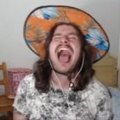 VAMO ZUAAA! Perfil com cortes das lives do @luide
(curadoria da mod @kamiikio)