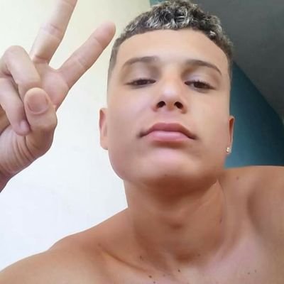 aprenda aproveita cada momento da sua vida 
quer aprender ganha dinheiro em cs deitado
através da net com apenas um celula e uma conexão boa