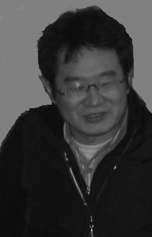 相談機関所属です。元機器開発。福祉用具活用相談センター参与。専門は福祉工学/リハ工学/生活支援工学/生理心理学。実務は電動車椅子制御/姿勢変換機械設計/褥瘡対策/AAC/生体信号計測でした。いまは電話の取り継ぎ、クレーム対応が主業務です。