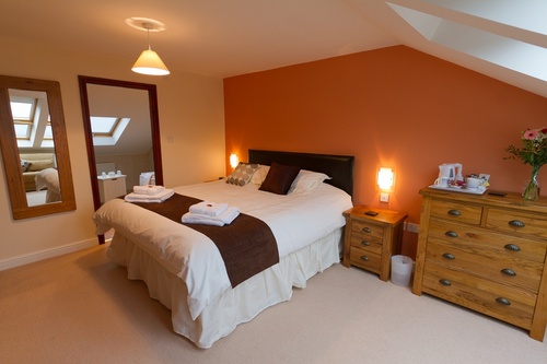 OakdeneBnB's profile picture. Oakdene B&B Windermere opened February 2011! I had a baby in June 2011. Also a runner, LEJOG cyclist, open water swimmer (much less so since becoming a Mum!)