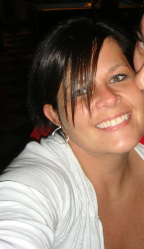 IT nerd, avid sports fan, LOVES the Cincinnati Bengals, Reds and New York Yankees… Flip. Those. Bats.