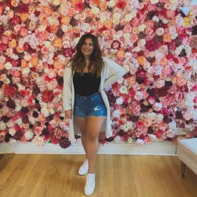 gabriellagoose's profile picture. your life is amazing & so are you 🦋