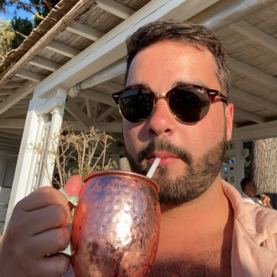 chauchau_t's profile picture. Comfortably numb