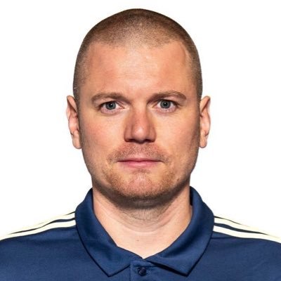 Gillar fotboll och futsal. Spelsystem, taktik och framförallt fasta situationer. https://t.co/79EjRKeqKz