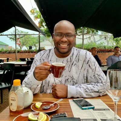 Easily Amused| Loves Serena & Lupita|Tennis, Books & Jazz (in that order) |Food & Travel|Student of Banking,Finance & Economics | 🇿🇦| Views are my own!
