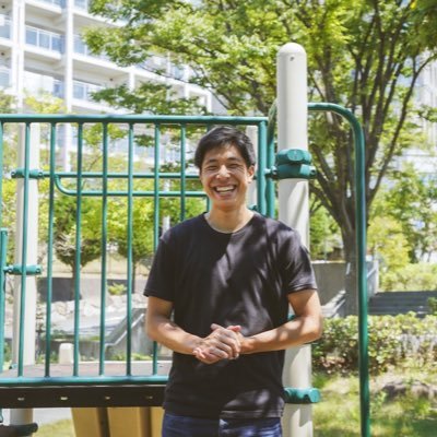 □株式会社Conscious 代表 □CBDのお菓子「チルスナック」 に特化したブランドを運営していました □人生のテーマは「ひとに尊厳を与える」です。 |チルスナ兄さん|