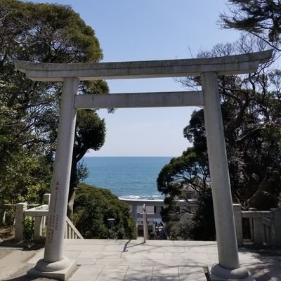 3mE2lBTiJ179Efu's profile picture. 自営業
時間があれば神社に参拝し御朱印を゙拝受。
為替、相場、金融関係の勧誘と判断した場合、即時ブロックします。
お友達は歓迎致します。