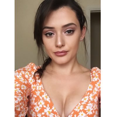 Fiona Hogan (@HionaFogan) Twitter
