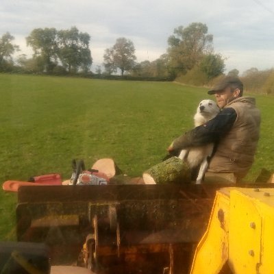 cattle-catching, welly-washing farming family