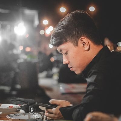 Ramdhani_risal's profile picture. aku sejak lahir ga sendiri 😎