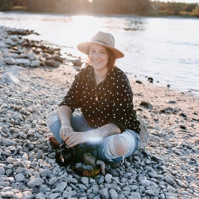 📸 Photographer | Social Media Manager | Content Creator 🎭🏁 also like coffee ☕ tattoos 💉 puppies 🐶 | she/her