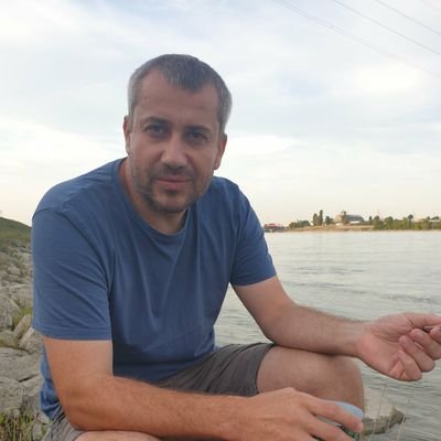 tomposmiko's profile picture. Don't follow me | month nomum