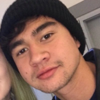 calum loves you so much and he thinks you are completely valid.