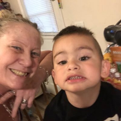 lori20394694's profile picture. I ❤️my family more than ANYTHING else in this world and my soul is filled with❤️& things related to Hippie ways & old school. Live, ❤️, laugh & ride hard & FREE