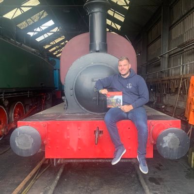 34 year old boilersmith bashing bits of metal together to make some steam engines work!