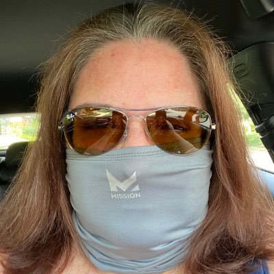 cap_von's profile picture. 42, writer, She/Her #LGBT outspoken Democrat & music snob. #earper #whovian #NYR #BLM 🏳️‍🌈✊