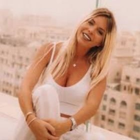 ElenaWarchild's profile picture. divorcée 💍💍💍