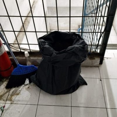 hpurwadi18's profile picture. 