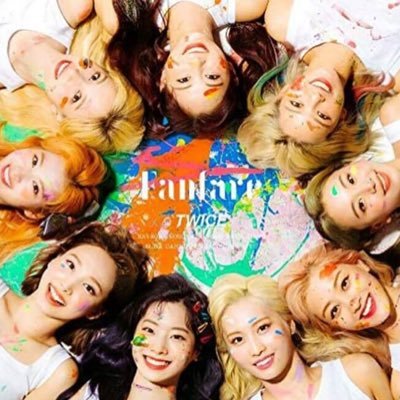 フォロワーのみんな有り難うございます‼︎☀️ TWICEや、韓国関係の情報を発信するためにアカウントを作りました！仲良くしてくださいね🎀