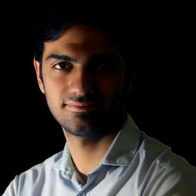 یه معلم شیمی کک باز،که علاوه بر گوه خوری سیاسی و فوتبالی به تدوین هم علاقمنده