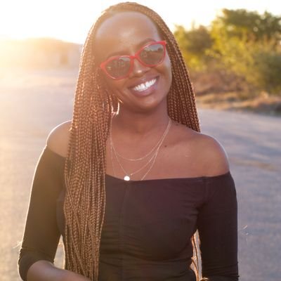 ThapeloThandie's profile picture. God's child. Author. Speaker.