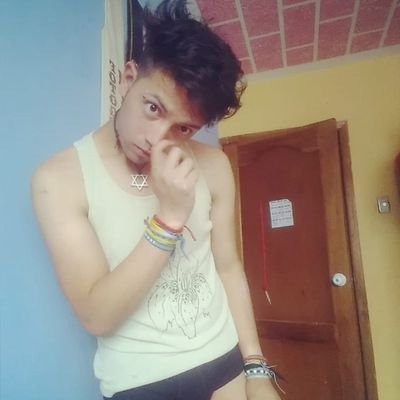 Christo75465394's profile picture. 🤔