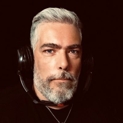 Twelss's profile picture. Créateur de Talfho Podcast, du podcast 𝔗𝔲 𝔞𝔦𝔪𝔢𝔰 𝔩𝔢𝔰 𝔣𝔦𝔩𝔪𝔰 𝔡’𝔥𝔬𝔯𝔯𝔢𝔲𝔯 ? , Hιstoιrᥱs Tᥱrrιfιᥲᥒtᥱs et 𝕊𝕖𝕦𝕝 𝕕𝕒𝕟𝕤 𝕝’𝕖𝕤𝕡𝕒𝕔𝕖.