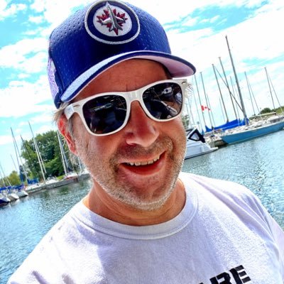 Digital Nomad 〰️ Currently Toronto CA 🇨🇦 Dad, entrepreneur 📈 boater ⚓️ lover of wine🍷& whisk(e)y 🥃 Big believer in gut health!💪🏼