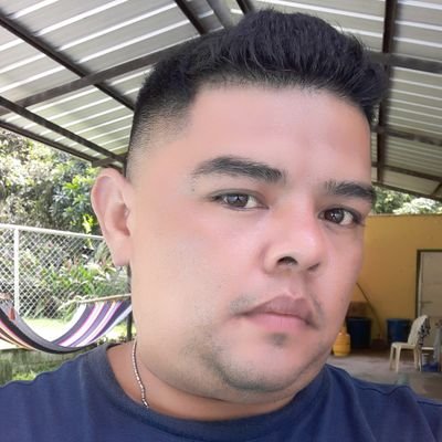 William80027138's profile picture. el futbool