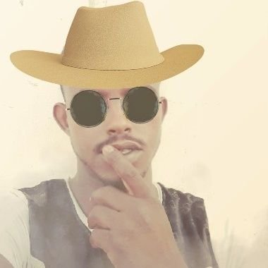 QqIqrPafJEfgaXg's profile picture. الحترام للاخرين