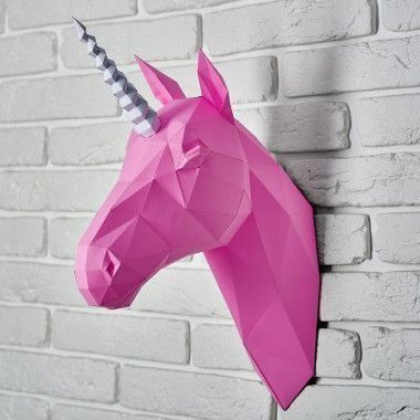 MartuSecret's profile picture. Artistic Paint.
Cada uno de nosotros es un universo paralelo.
Cuán querida es de todos los corazones buenos su tierra natal.