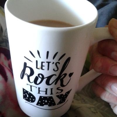 PeterPompies's profile picture. Fuck the world.