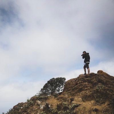 Audiovisual Journalist, Photographer & Filmmaker. (also a gamer).